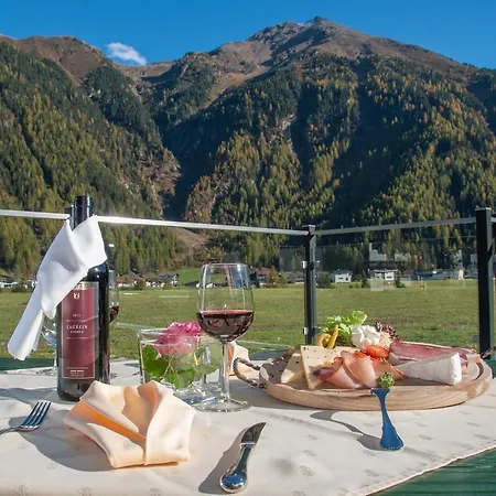 陶菲伯格酒店 酒店